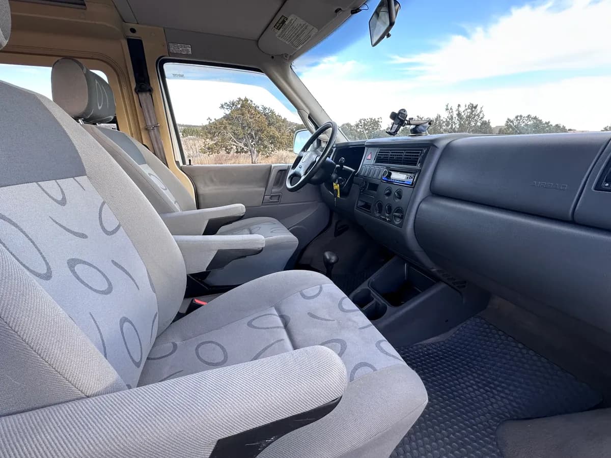 2000 Volkswagen Eurovan — photo 20