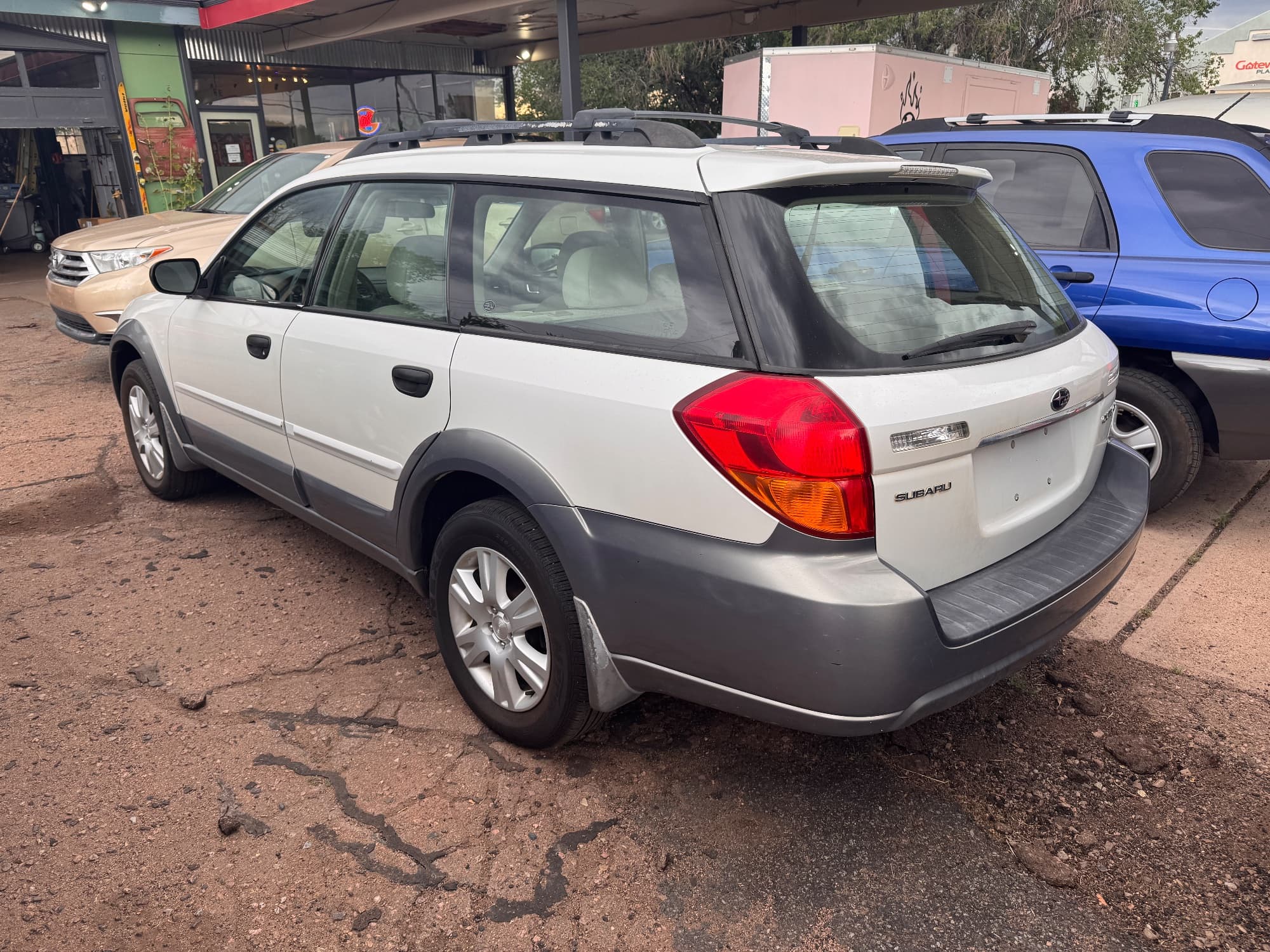 2005 Subaru Outback — photo 3