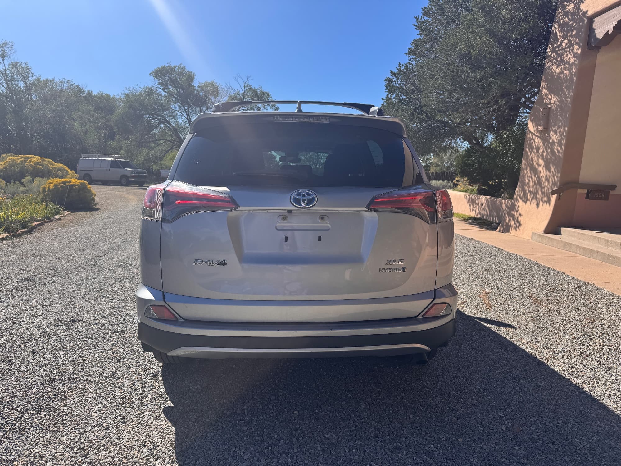 2017 Toyota RAV4 — photo 8