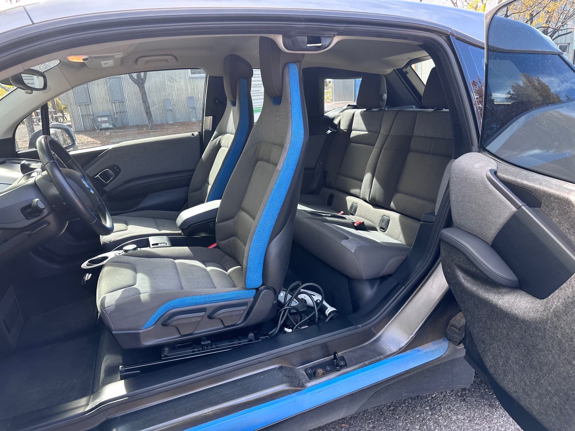 2016 BMW i3 — photo 12