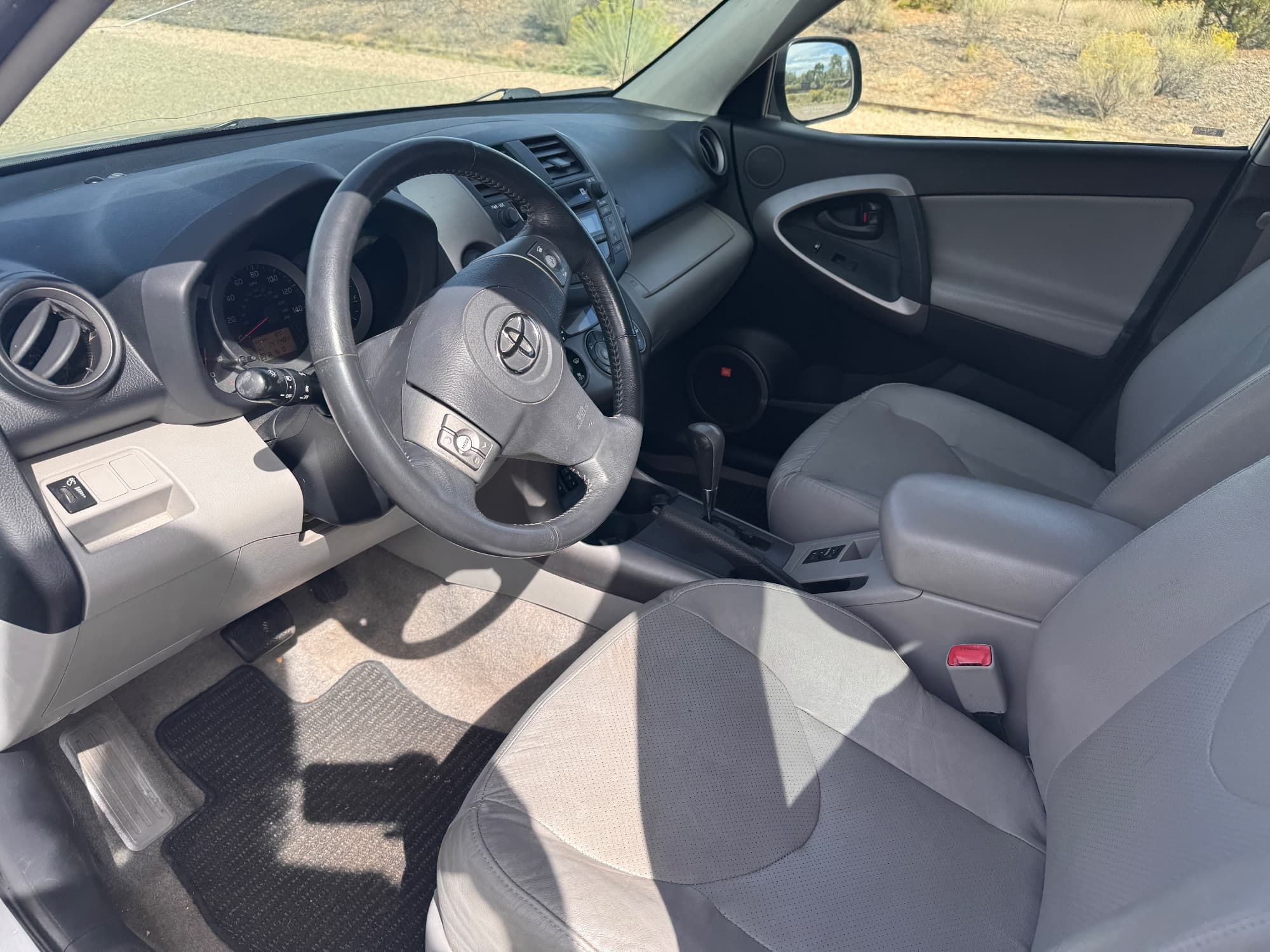 2007 Toyota RAV4 — photo 11