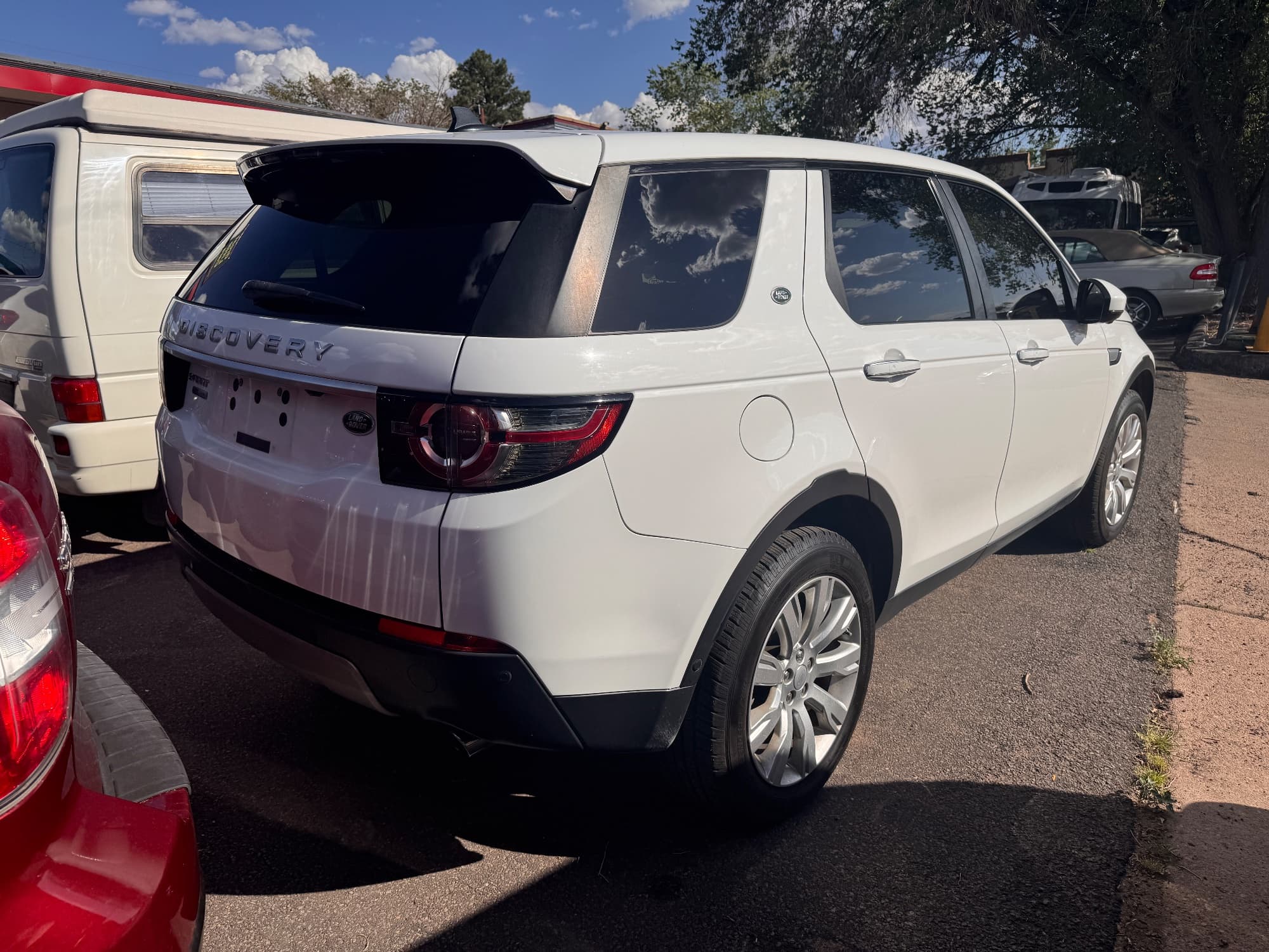 2016 Land Rover Discovery Sport — photo 4