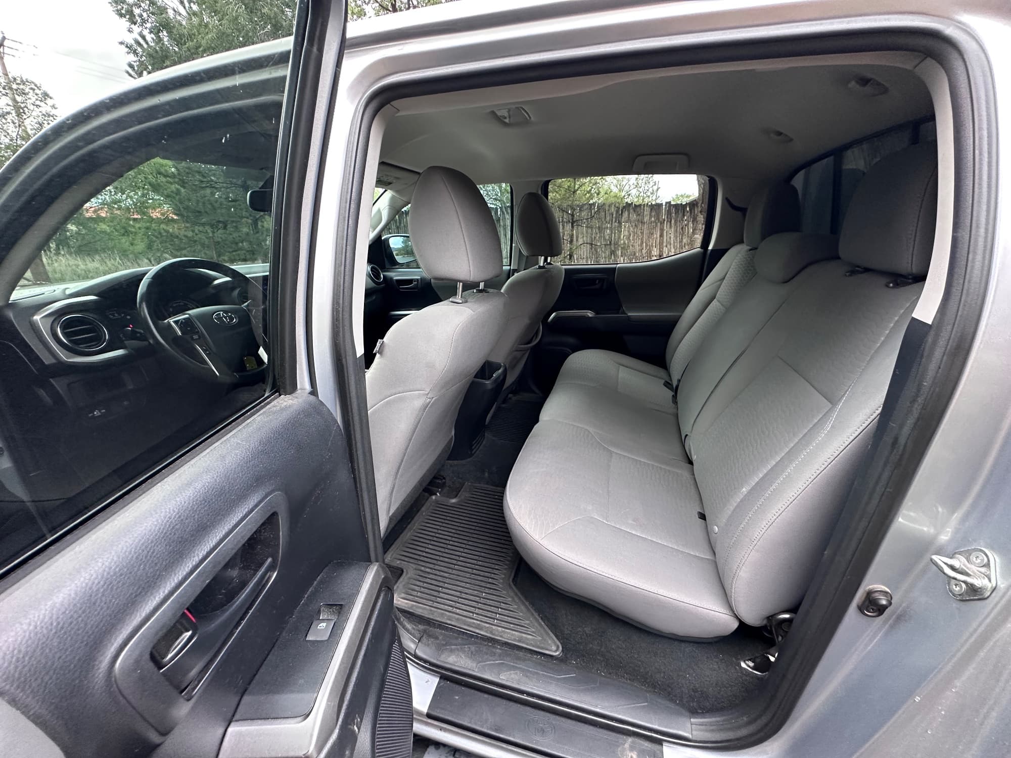 2019 Toyota Tacoma — photo 18