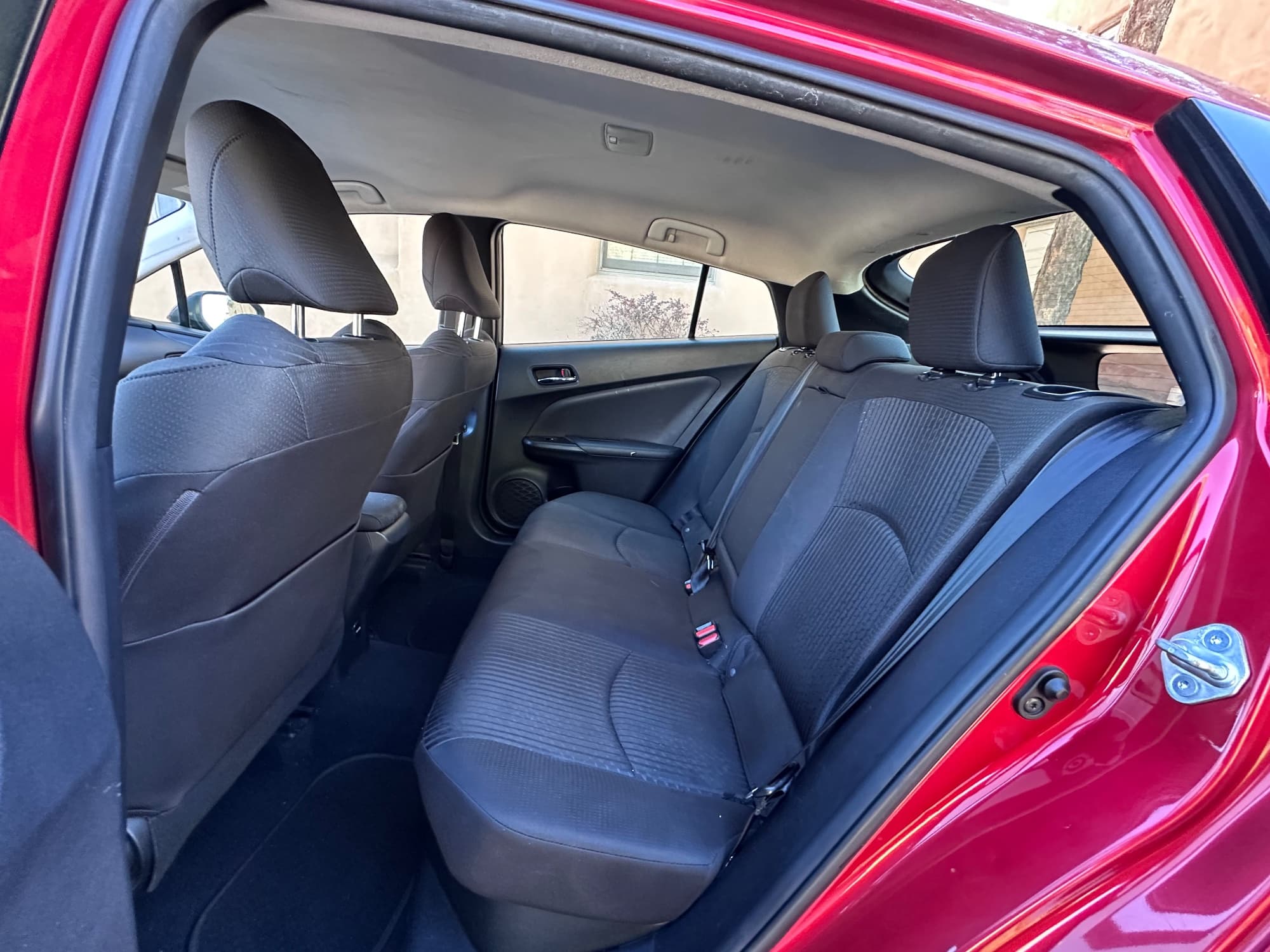 2017 Toyota Prius — photo 18