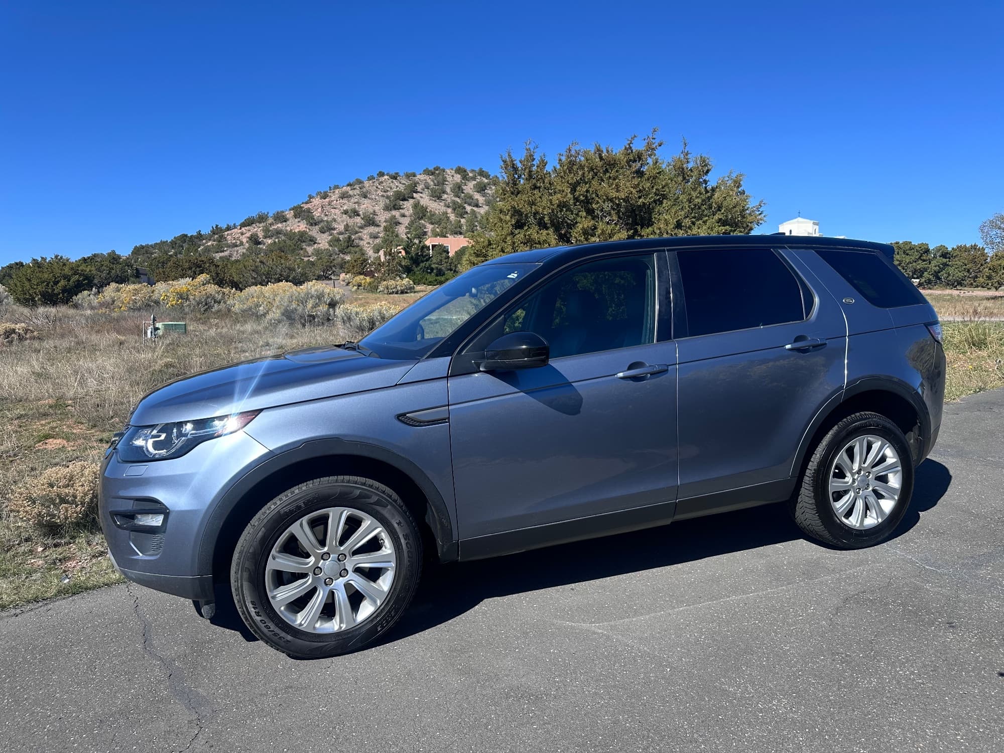 2018 Land Rover Discovery Sport — photo 4