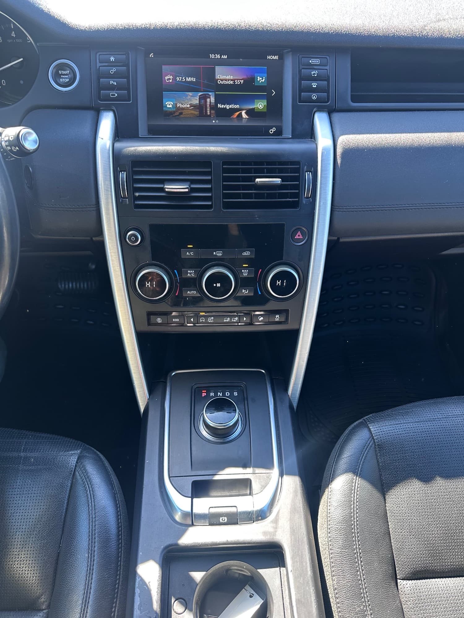 2018 Land Rover Discovery Sport — photo 11