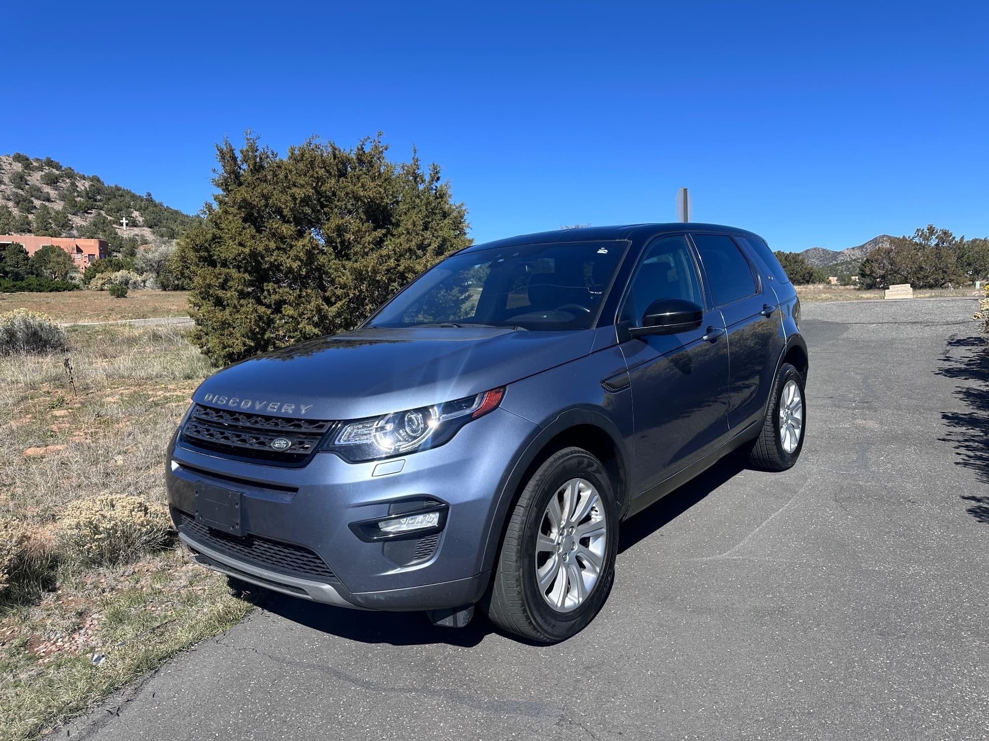 2018 Land Rover Discovery Sport — photo 3